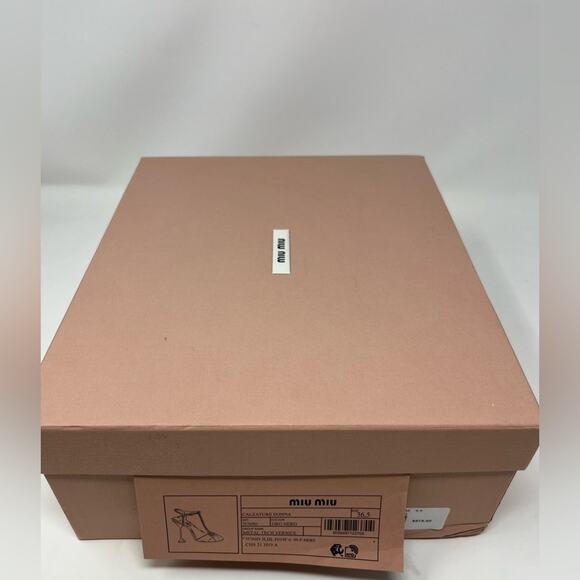 NEW NIB Miu Miu Leather Cap Toe T Strap Heel Metallic Gold Black Logo size 36.5 - Picture 3 of 10